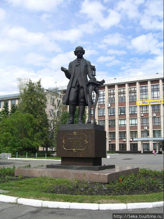 Памятник И.И. Ползунову Барнаул, Россия