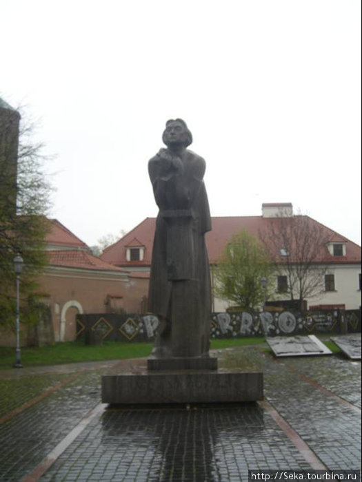 Памятник Адаму Мицкевичу Вильнюс, Литва