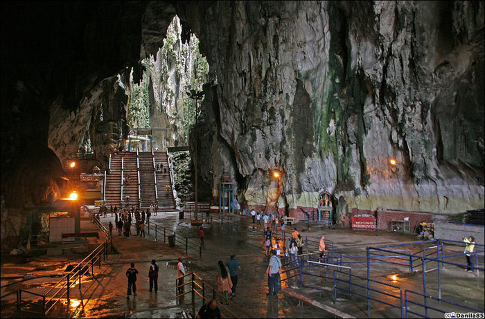 И сама пещера.Основной зал. Внушает. Штат Селангор, Малайзия
