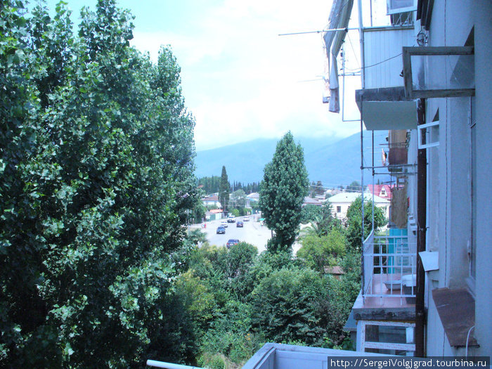 Июль Гагры 2009 г.  Вид с балкона