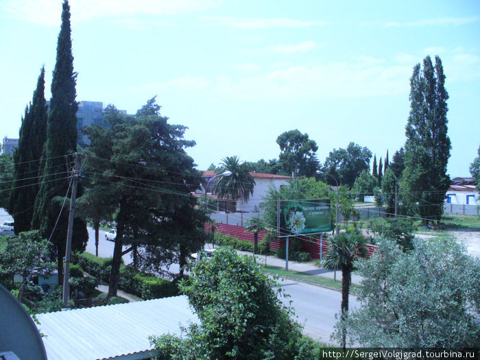 Июль Гагры 2009 г.  Вид с балкона Гагра, Абхазия