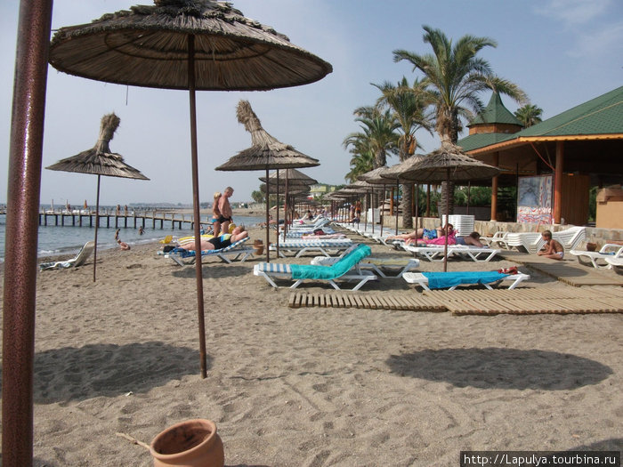 Пляж отеля Saphir Алания, Турция