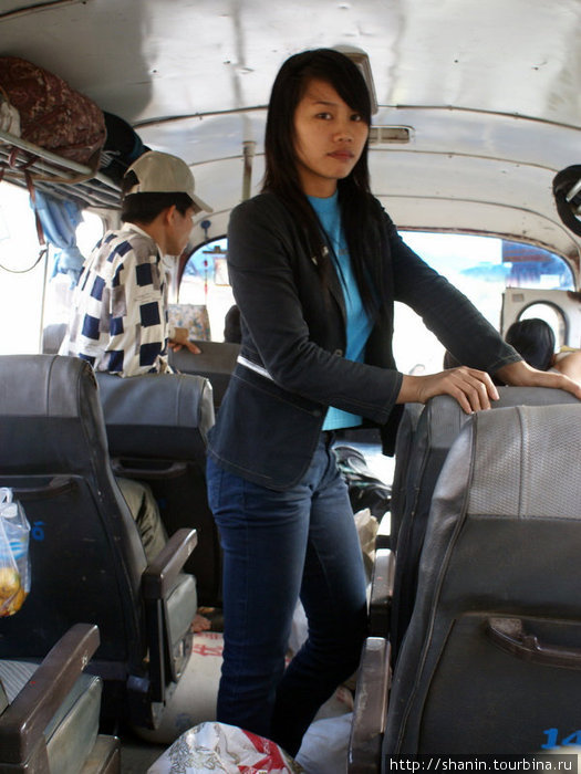 В автобусе Лаос