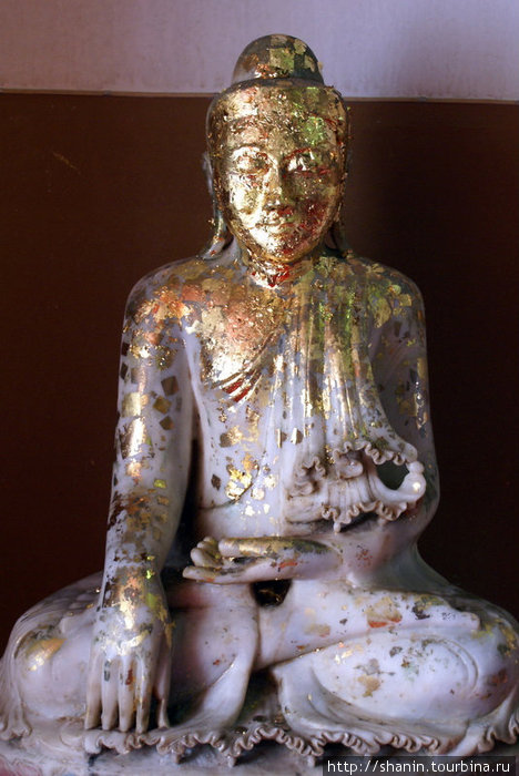 Статуя с позолотой Аюттхая, Таиланд