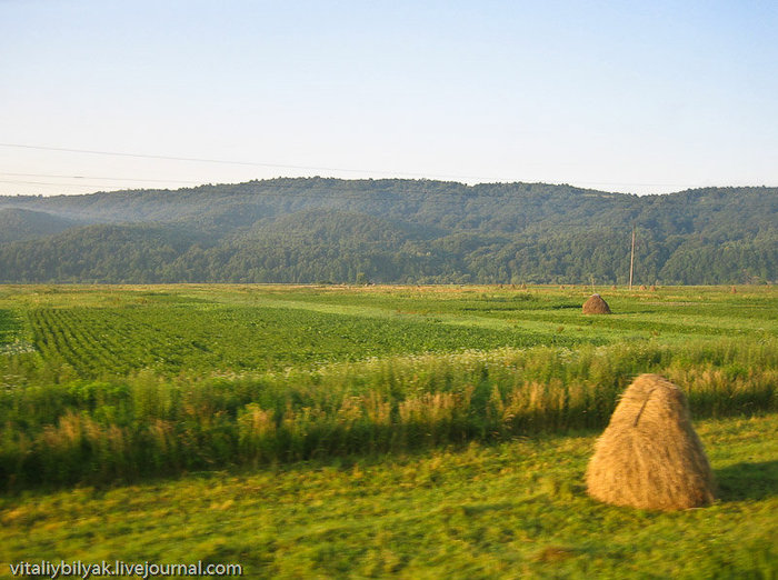Орлиный взгляд из поезда, природа Карпат Закарпатская область, Украина