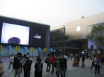 Apple Store in Beijing... I like it!!!