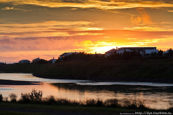 Закат над нашей деревней... Блондуос, Исландия