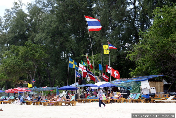 Все флаги в гости к нам Хуа-Хин, Таиланд