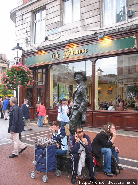 Памятник Джеймсу Джойсу Дублин, Ирландия