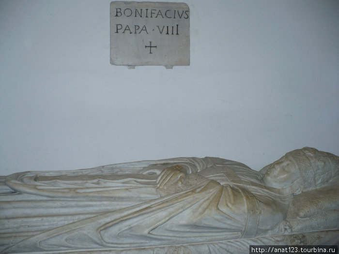 Ватикан Захоронение одного из римских пап Италия