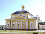 Церковь Введения Пресвятой Богородицы во Храм (Введенская церковь; Богородицкая церковь) была пстроена в 1828 году. Она чудом избежала уничтожения в богоборческие годы