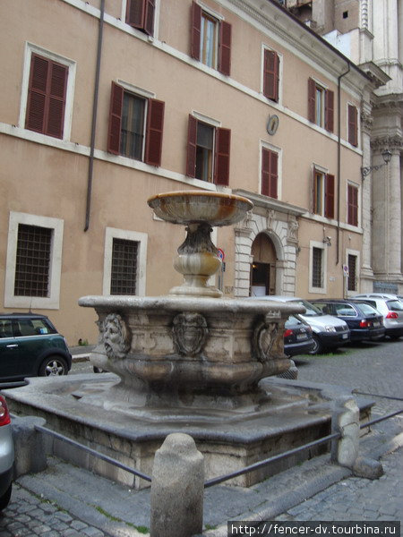 Краски римских фонтанов Рим, Италия