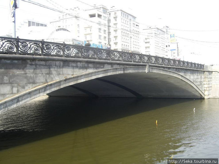 Малый Каменный мост Москва, Россия