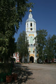 Его основные постройки: колокольня и церковь Рождества были возведены в ту пору, когда настоятелем монастыря был дядя адмирала Ушакова.