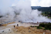 Пар над кратером вулкана Кава Сикиданг