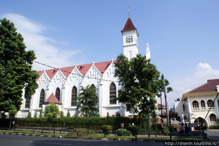 Церковь Богор, Индонезия