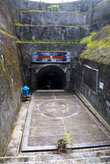 Вход в Японские туннели