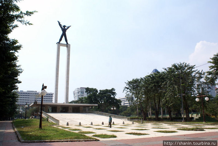 Монумент героям Джакарта, Индонезия