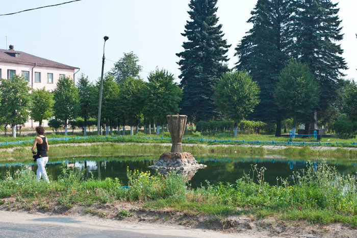 Неработающий фонтан в Палехе Пурех, Россия