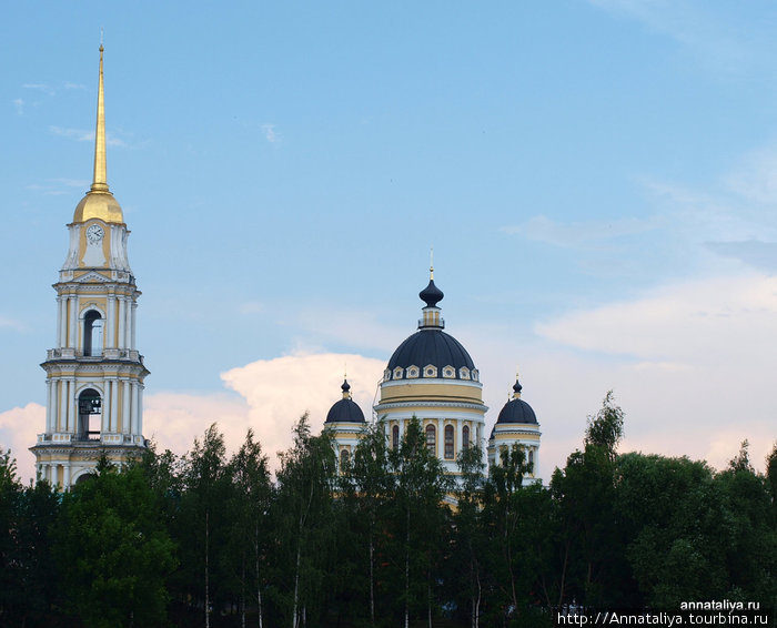 Спасо-Преображенский собор с колокольней Рыбинск, Россия