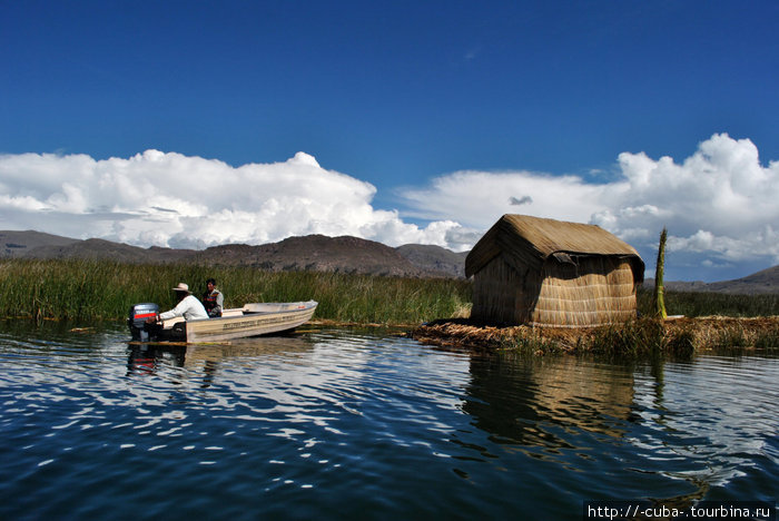 Плавучие острова Титикаки Урос плавающие острова, Перу