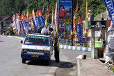 Суматранское шоссе проходит через Парапат