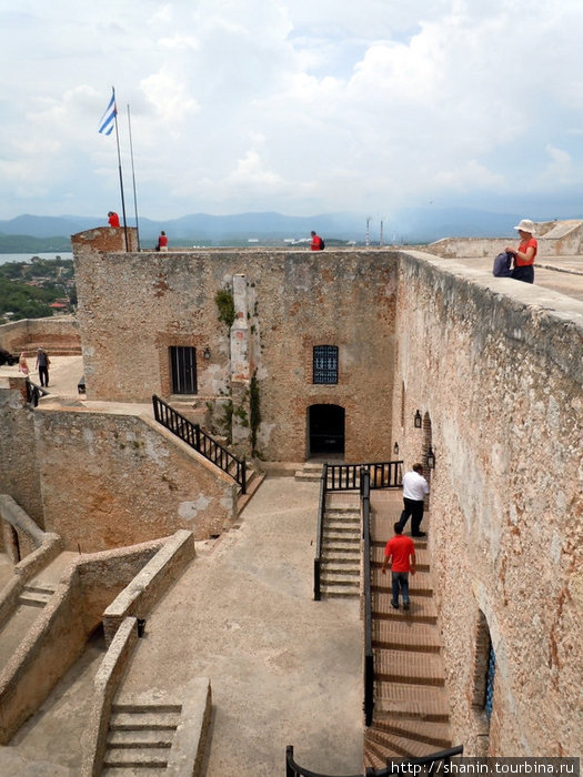 Внутренний двор крепости Сантьяго-де-Куба, Куба