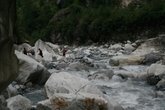 на этой фотке начальный этап строительства моста через бурную реку... всё это происходило при нас, в одном из удалённых районов Непала, ...