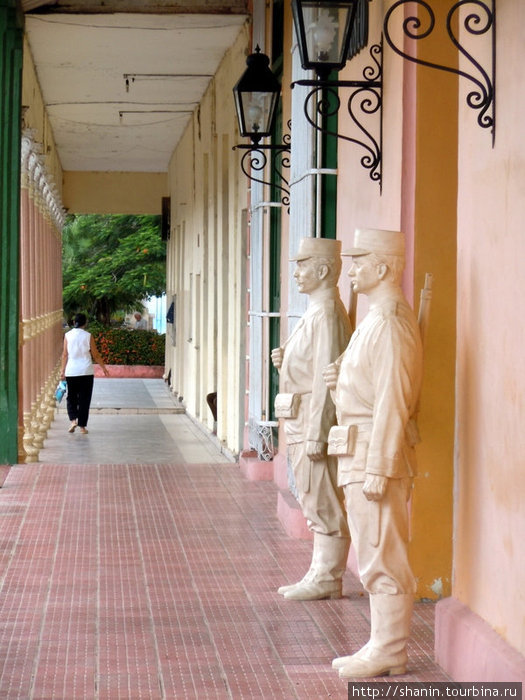 Фасад краеведческого музея Сьего-де-Авила, Куба
