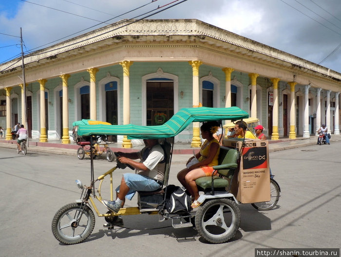 Велорикша Сьего-де-Авила, Куба