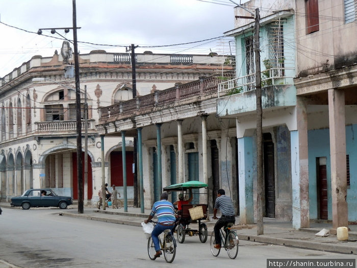 Улица Сьего-де-Авила, Куба