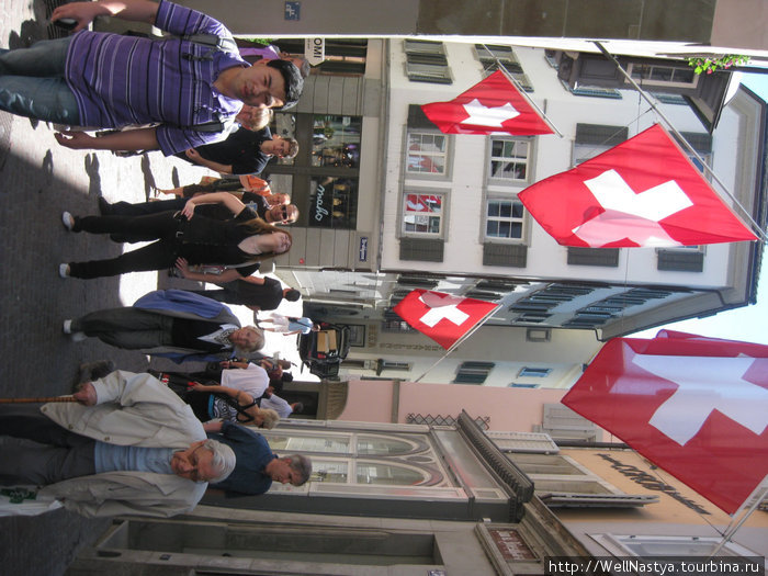 флаги везде и повсюду... Цюрих, Швейцария