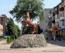Символ Конотопа — конь. Памятник коню находится в центре города.