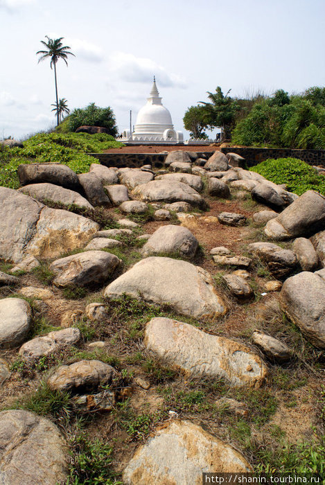 Ступа на холме Галле, Шри-Ланка