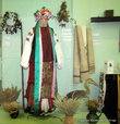 С этнографией края в музее знакомит экспозиция «Конотопская ведьма в персонажах».
