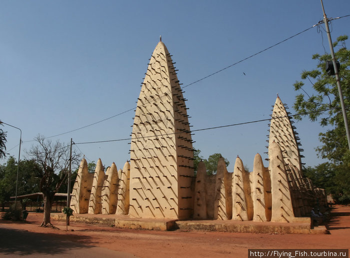 Бобо-Диуласо. Большая Мечеть (1890-е гг.) Буркина-Фасо