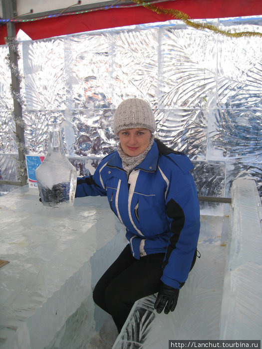 Ледяное кафе Листвянка, Россия