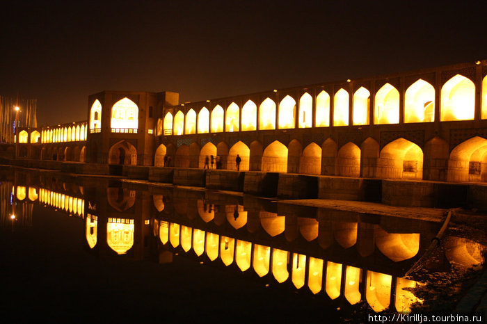 Мост Хаджу Исфахан, Иран