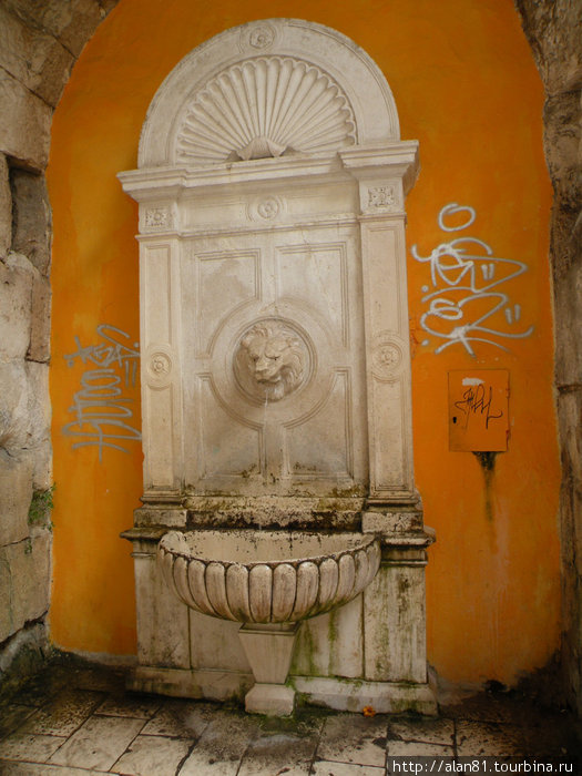 Старый фонтан Сплит, Хорватия