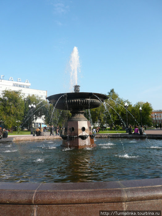 Фонтан на площади Кирова. Наверное, почти у каждого иркутянина есть фото на его фоне) Иркутск, Россия