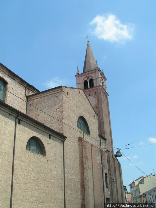 Церковная колокольня Ровиго, Италия