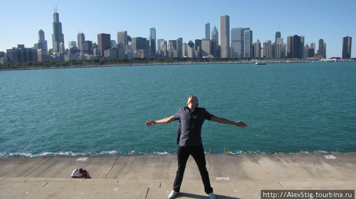 Я на фоне Чикаго и озера Мичиган