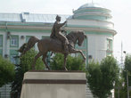 Тверь Памятник Михаилу Ярославовичу