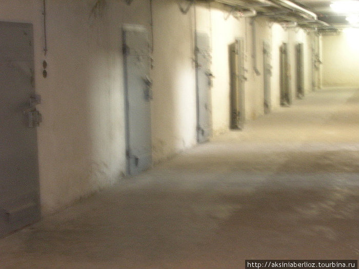тюремный коридор