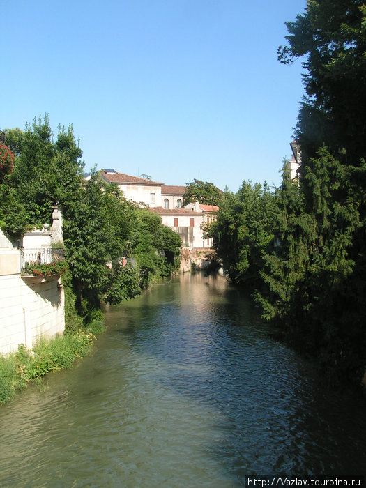 Один из каналов Падуя, Италия