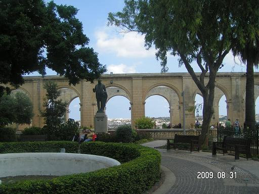 Фонтан и памятник Рабат, Мальта
