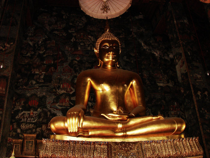 в каждом храме есть Будда Бангкок, Таиланд