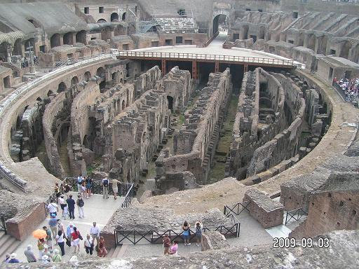 Вид на арену Рим, Италия