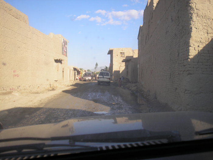 Улица одного из кишлаков, где проходил наш маршрут. Афганистан
