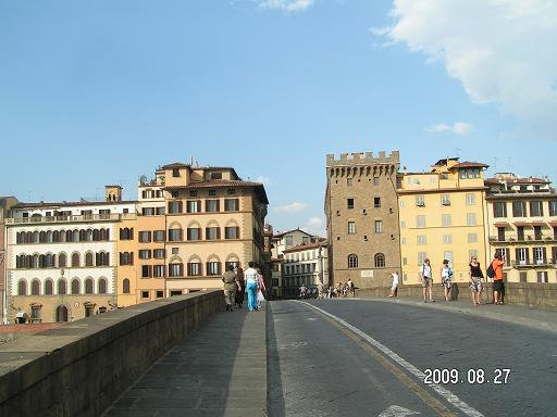 На мосту Флоренция, Италия